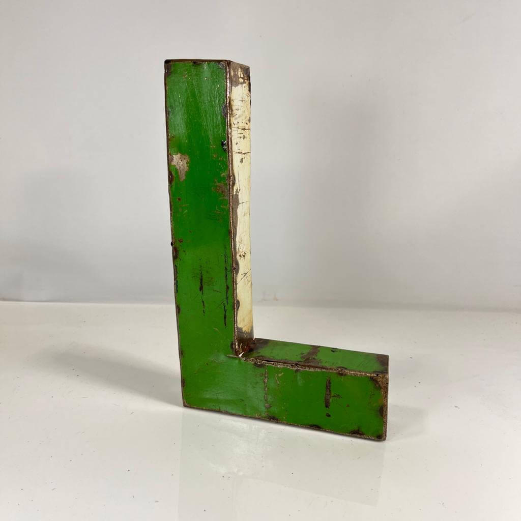 Buchstabe "L" aus recycelten Ölfässern | 22 oder 50 cm | verschiedene Farben