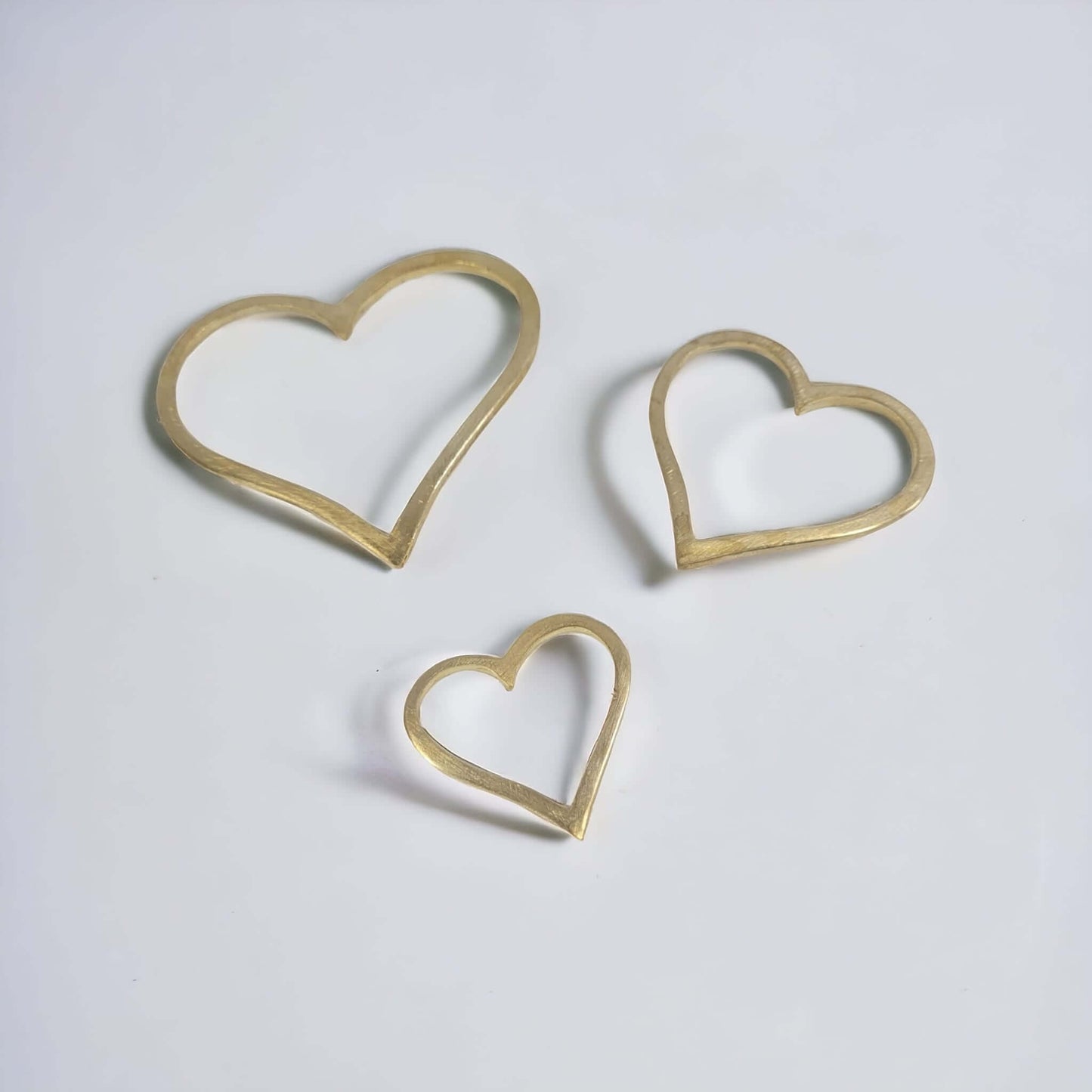 Herzen aus Bronze | Tischdekoration, Anhänger | by Hamidou | Unikate | verschiedene Größen, handgemacht