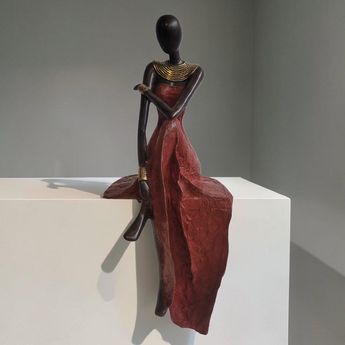 Bronze sculpture "Seated Lady" by Herman (2024) | 56 cm | 6.5 kg | Unique solid bronze