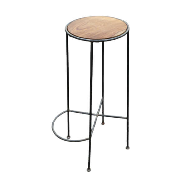 Barhocker aus Altmetall und Altholz Upcycling