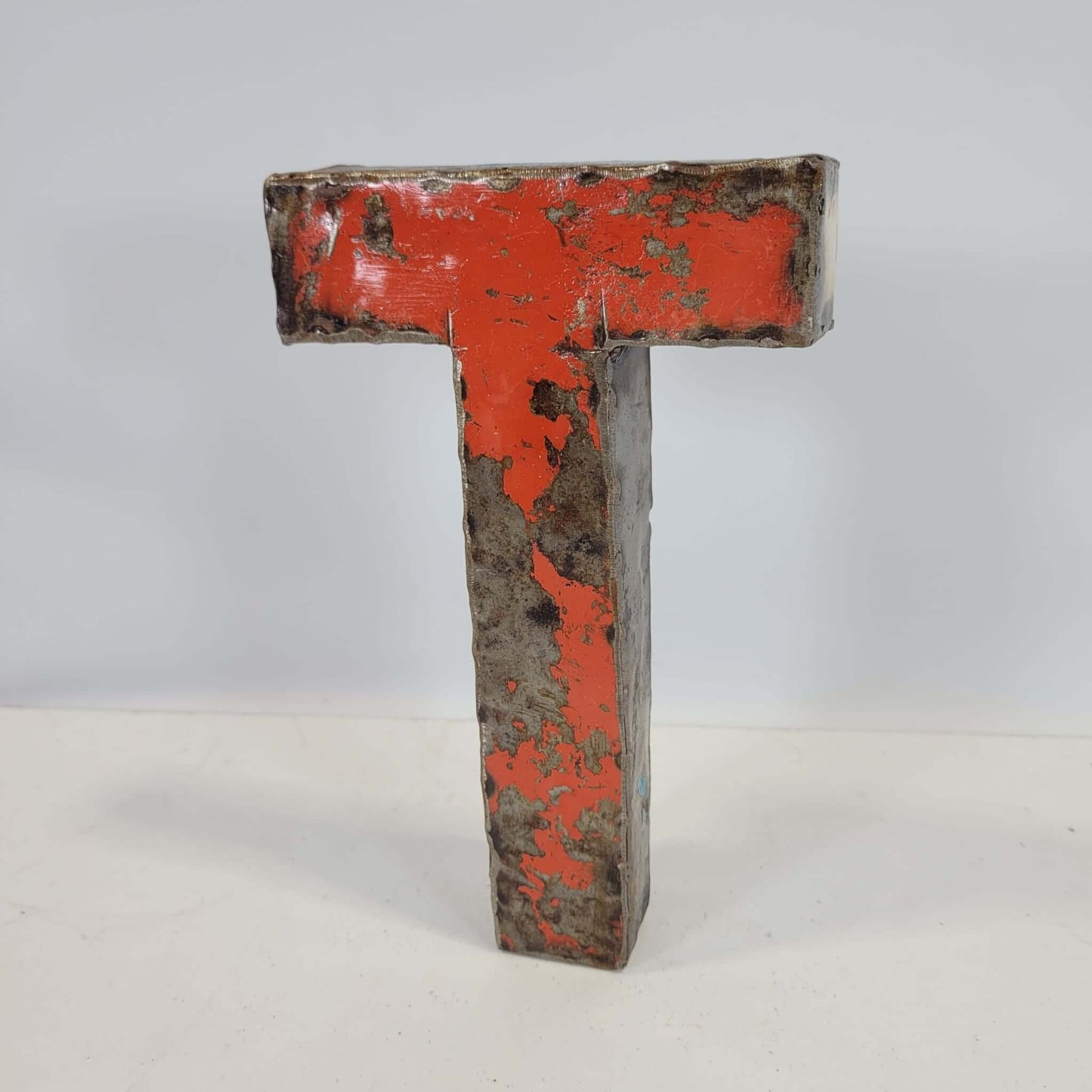 Buchstabe "T" aus recycelten Ölfässern | 22 oder 50 cm | verschiedene Farben