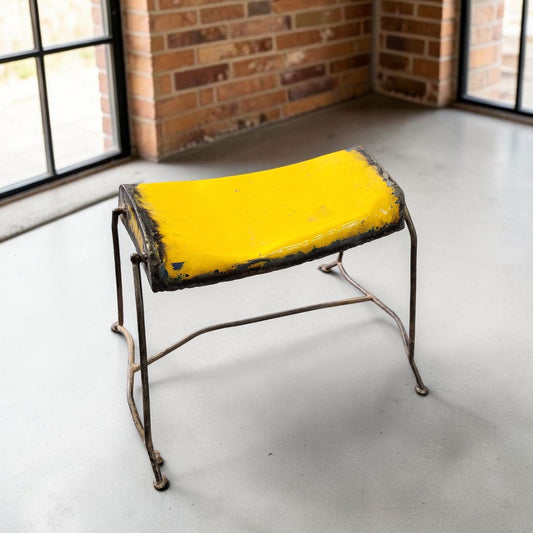 Upcycling-Hocker aus alten Ölfässern und -Tanks | Unikate | verschiedene Farben