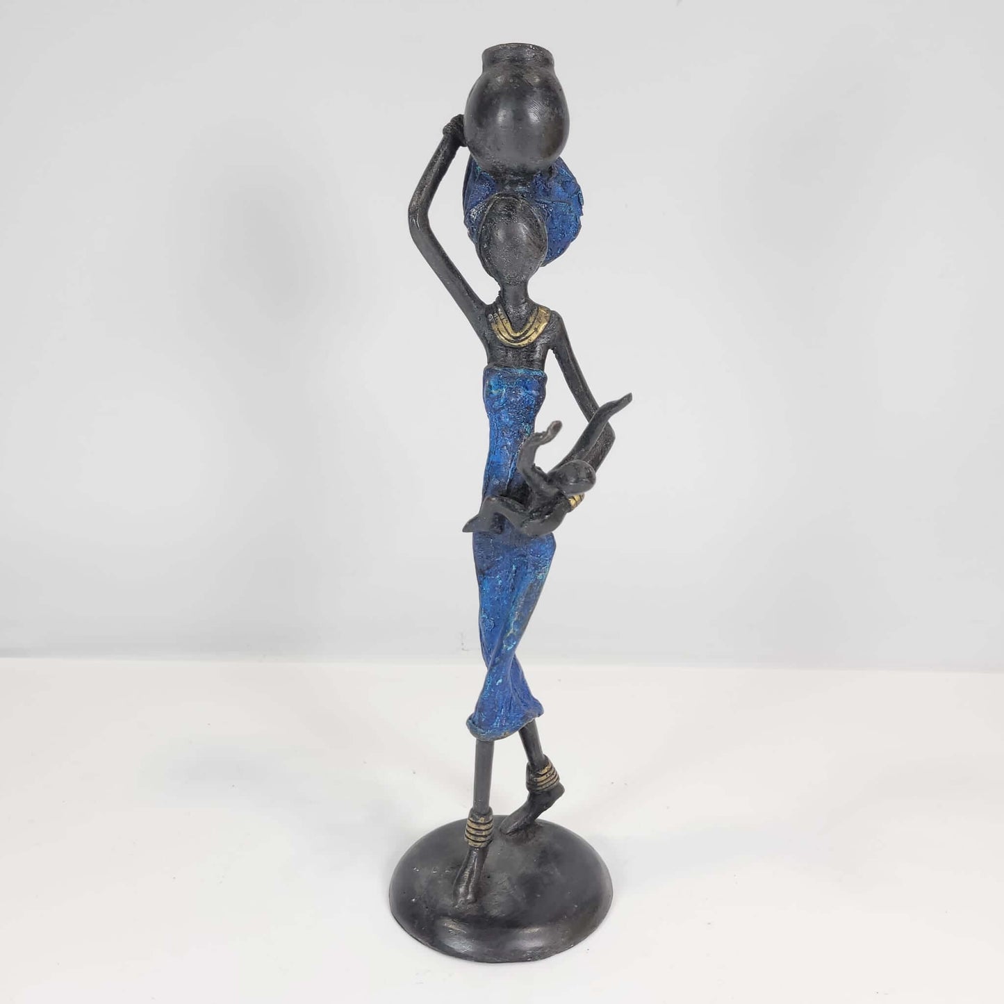 Bronze-Skulptur "Frau mit Kind und Krug" by Issouf | verschiedene Größen und Farben