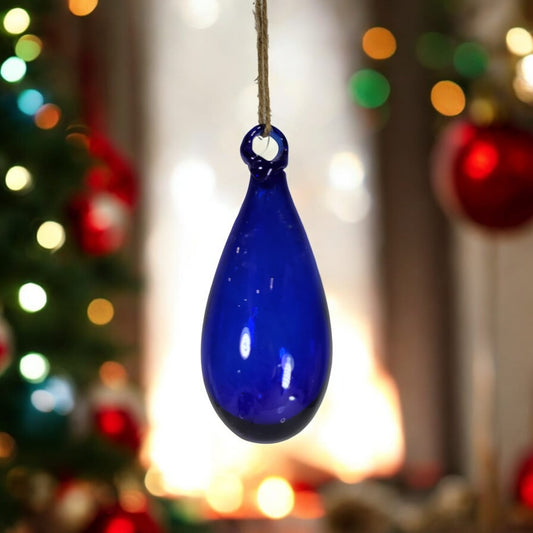 Boule de Noël soufflée à la bouche "Drop" | Bleu foncé | fait à la main en Palestine | Le commerce équitable pour la paix