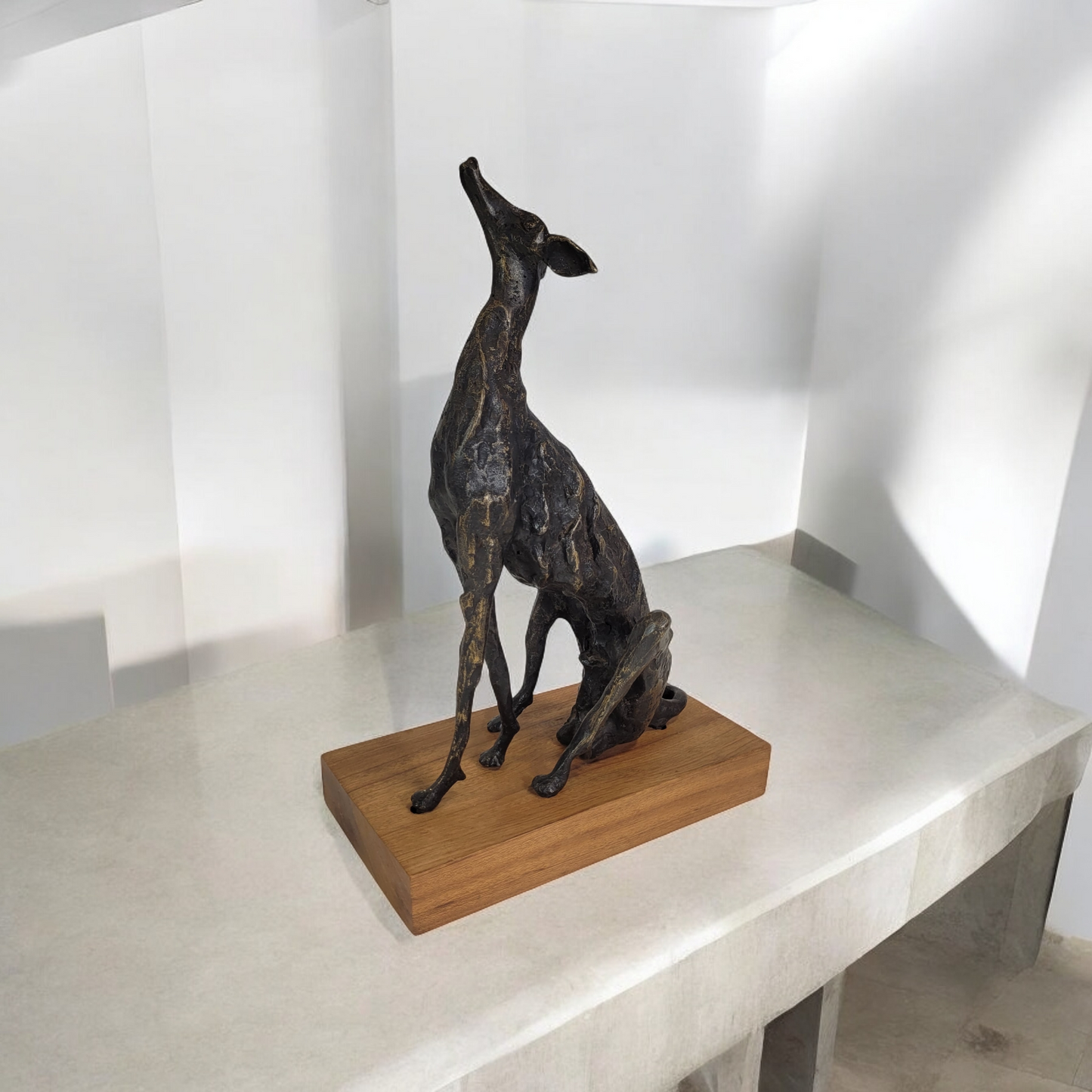 Bronze-Skulptur "Lévrier" (2024) Windhund Greyhound by Boureima | Unikat