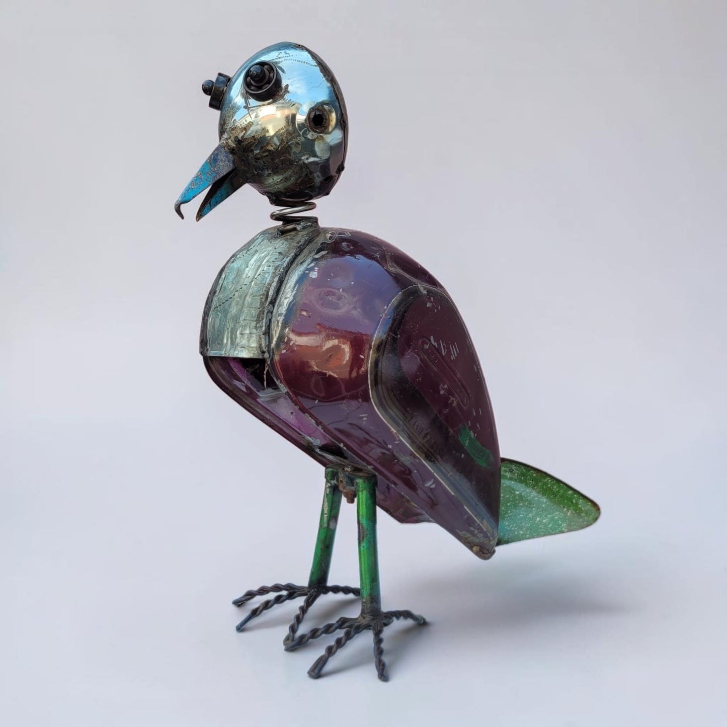 Vogelskulptur „Chouette Violette" – 70 cm – Upcycling-Figur aus Autoteilen, Burkina Faso