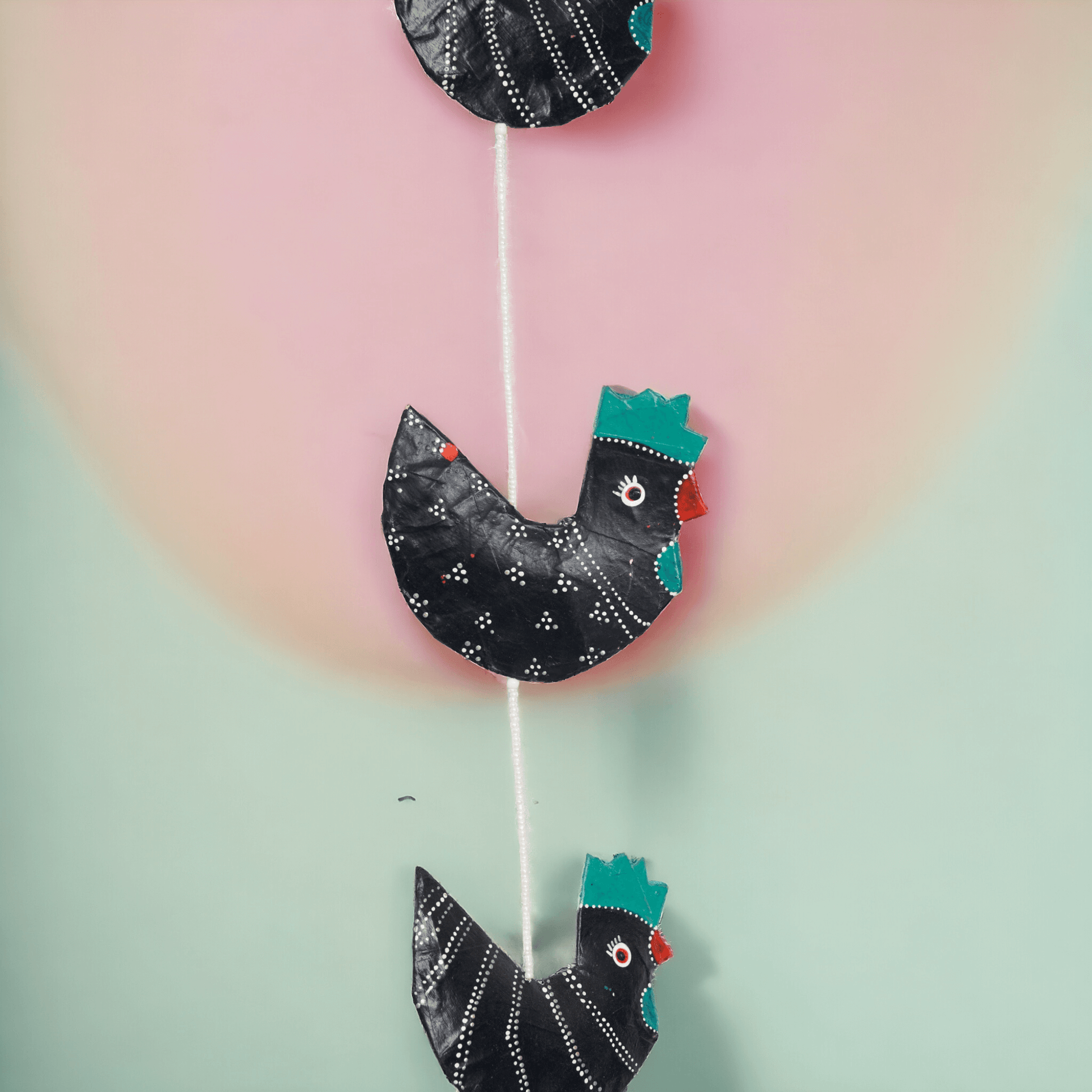 Girlande / Mobilé "Huhn" aus Pappmaché aus recyceltem Papier | Upcycling, handgemacht