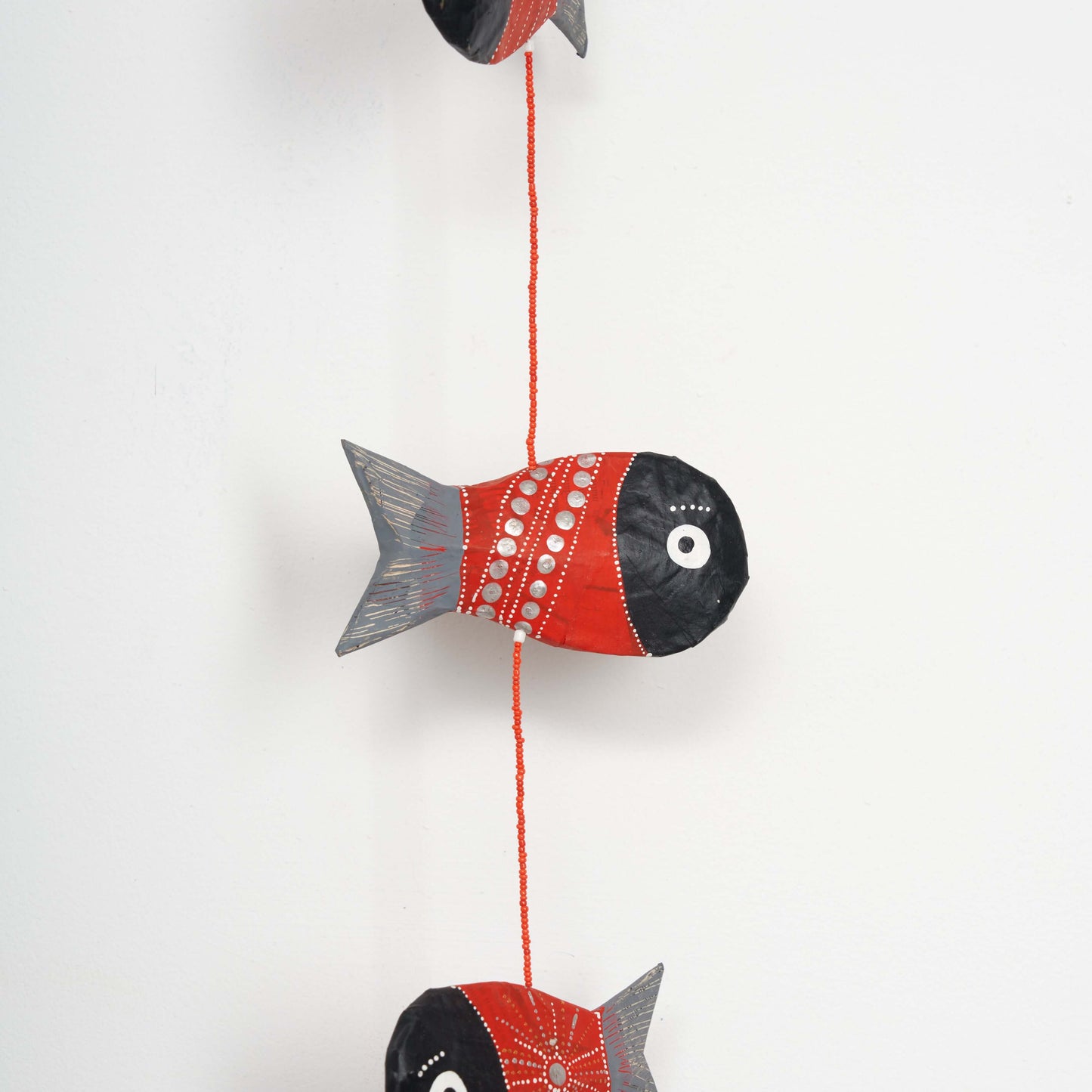 Girlande / Mobilé "Big Fish" aus Pappmaché aus recyceltem Papier | Upcycling, handgemacht