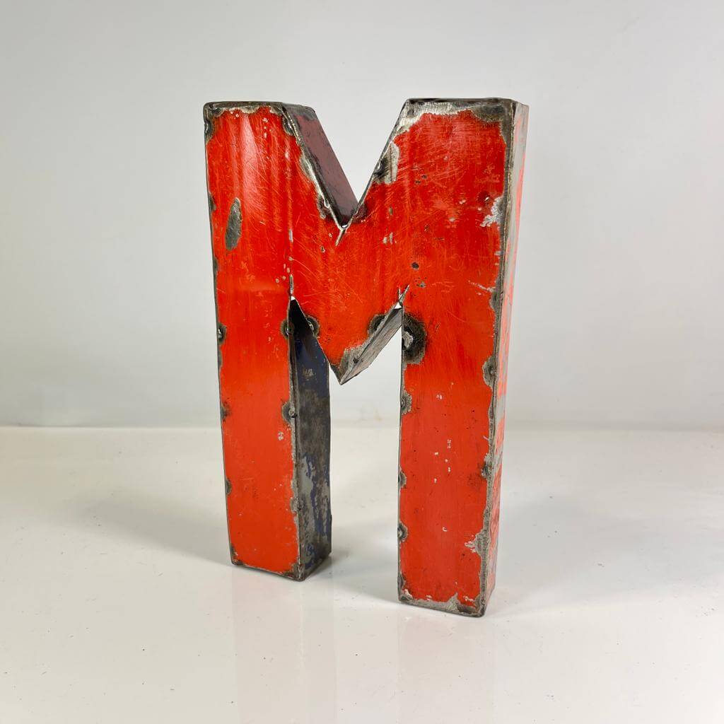 Buchstabe "M" aus recycelten Ölfässern | 22 oder 50 cm | verschiedene Farben