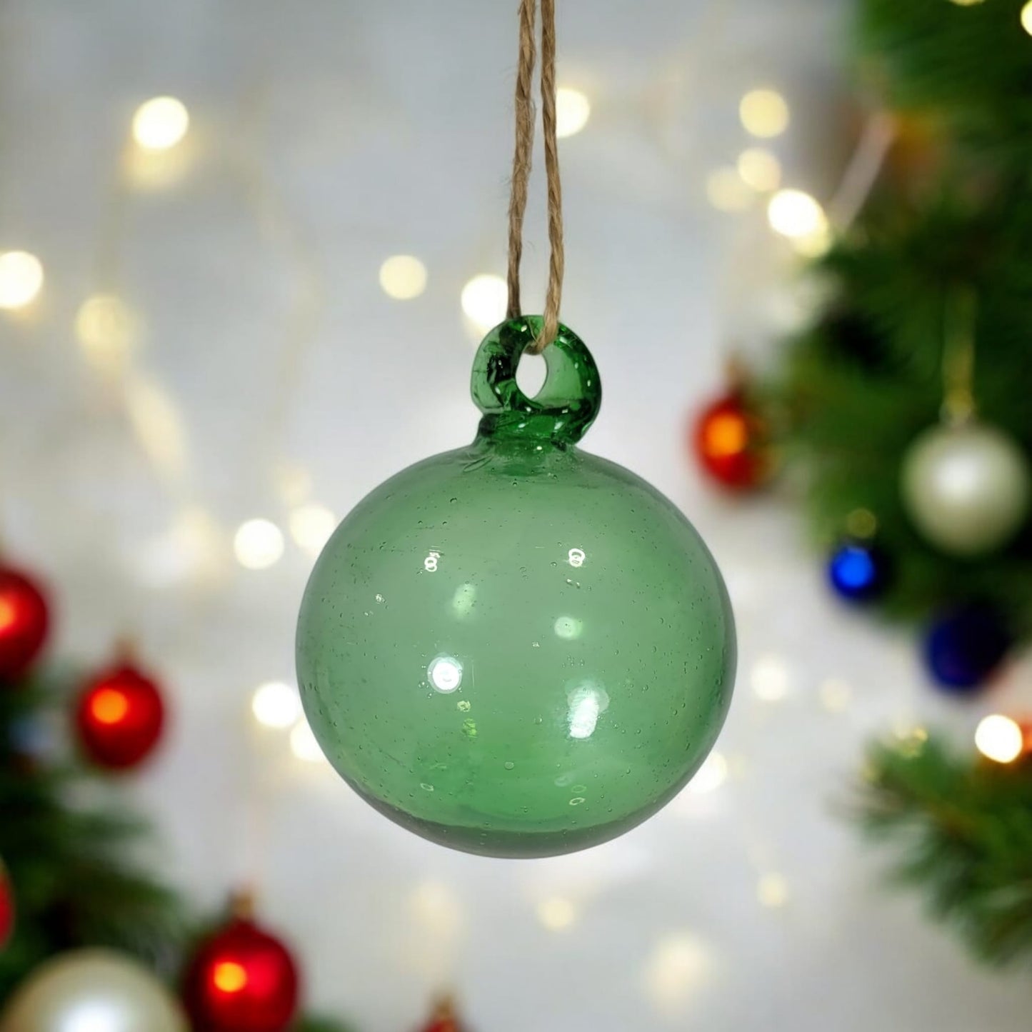 Mouth-blown Christmas bauble | Green | handmade in Palestine | Fair Trade for Peace