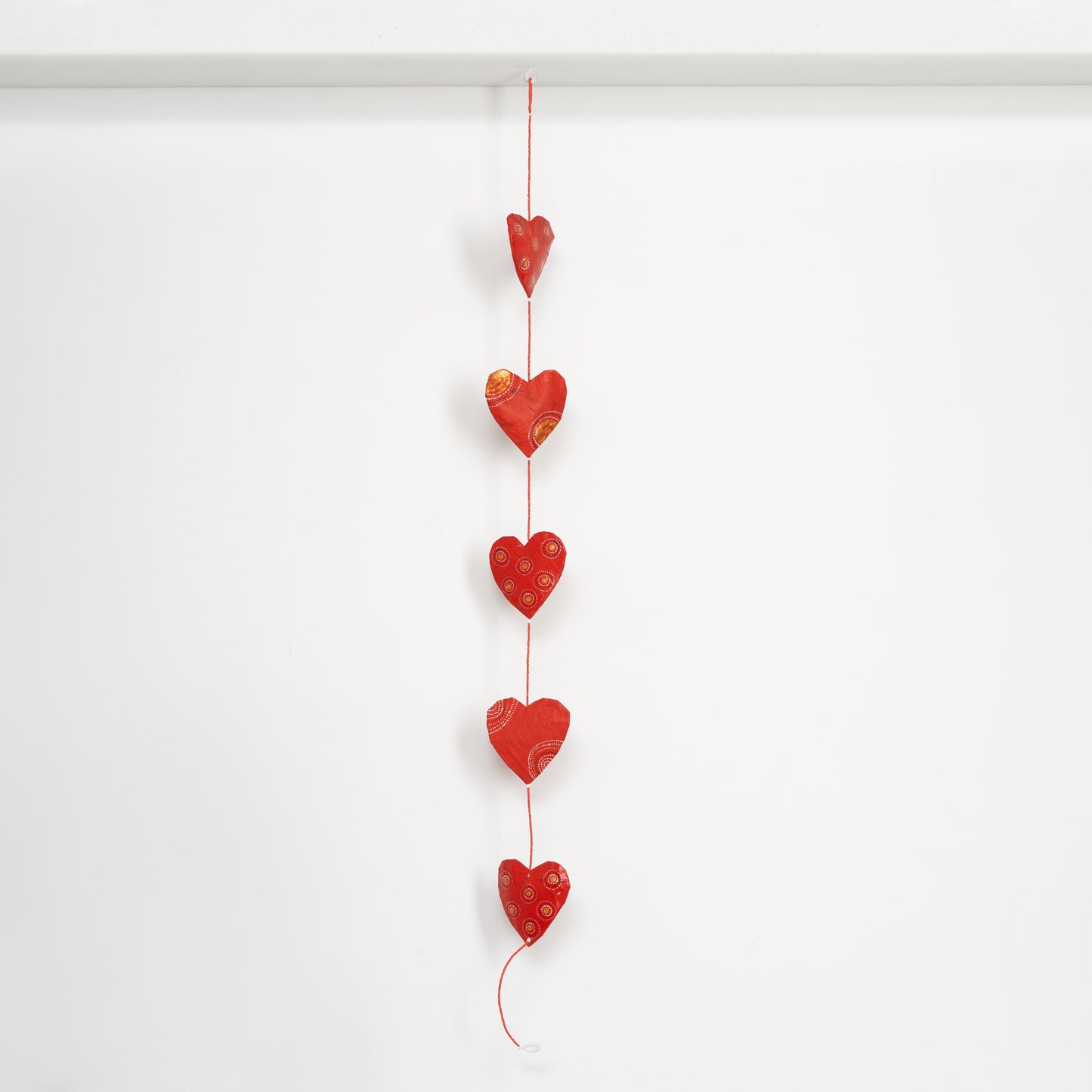 Garland / Mobilé "Hearts" made of papier-mâché from recycled paper | Upcycling, handmade