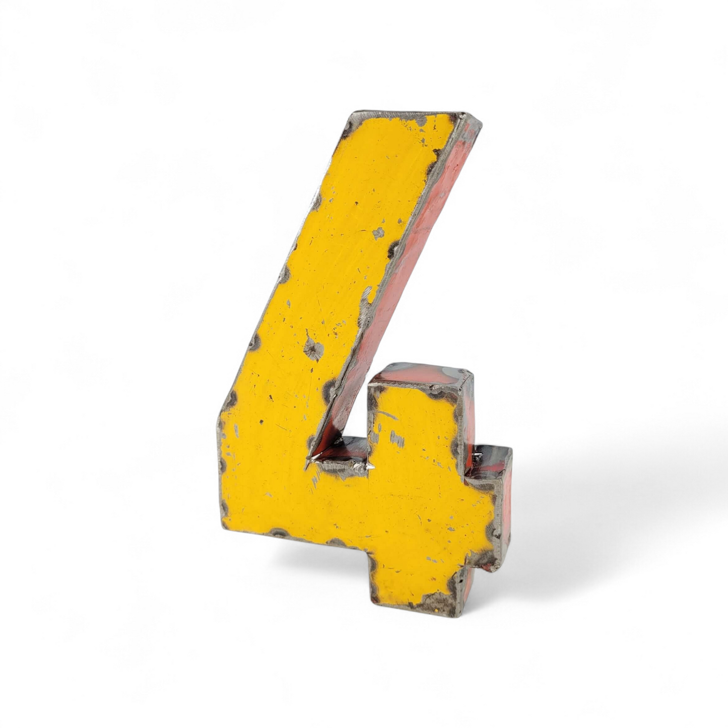 Chiffre "4" en barils de pétrole recyclés | 22 ou 50 cm | différentes couleurs