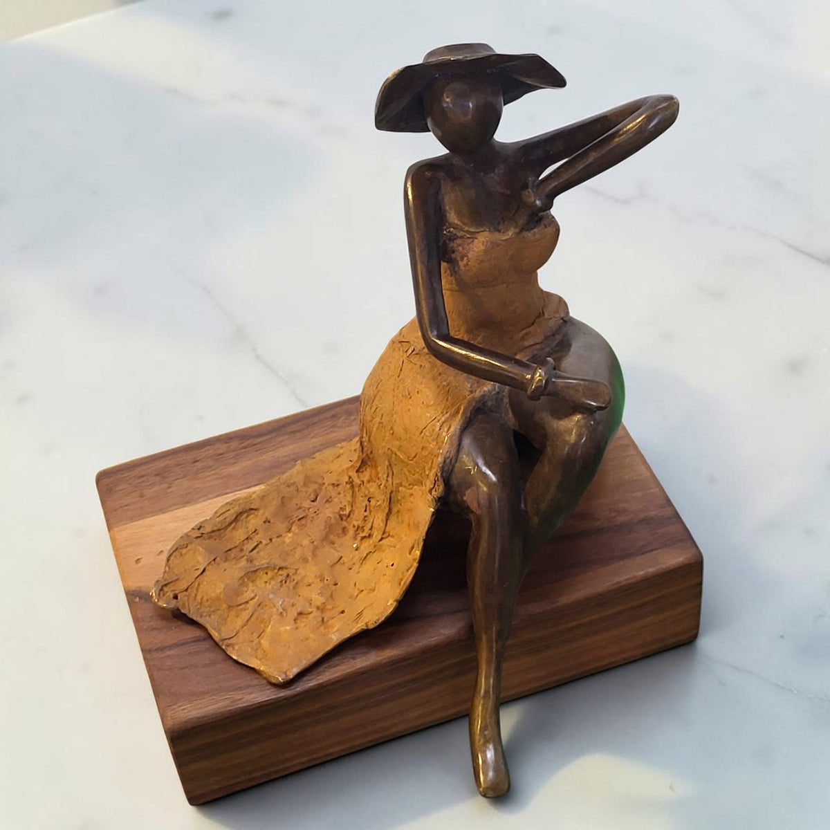 Das Vergnügen dazwischen | Bronze-Skulptur von Issouf Iboudou | 3 kg | Einzelstück