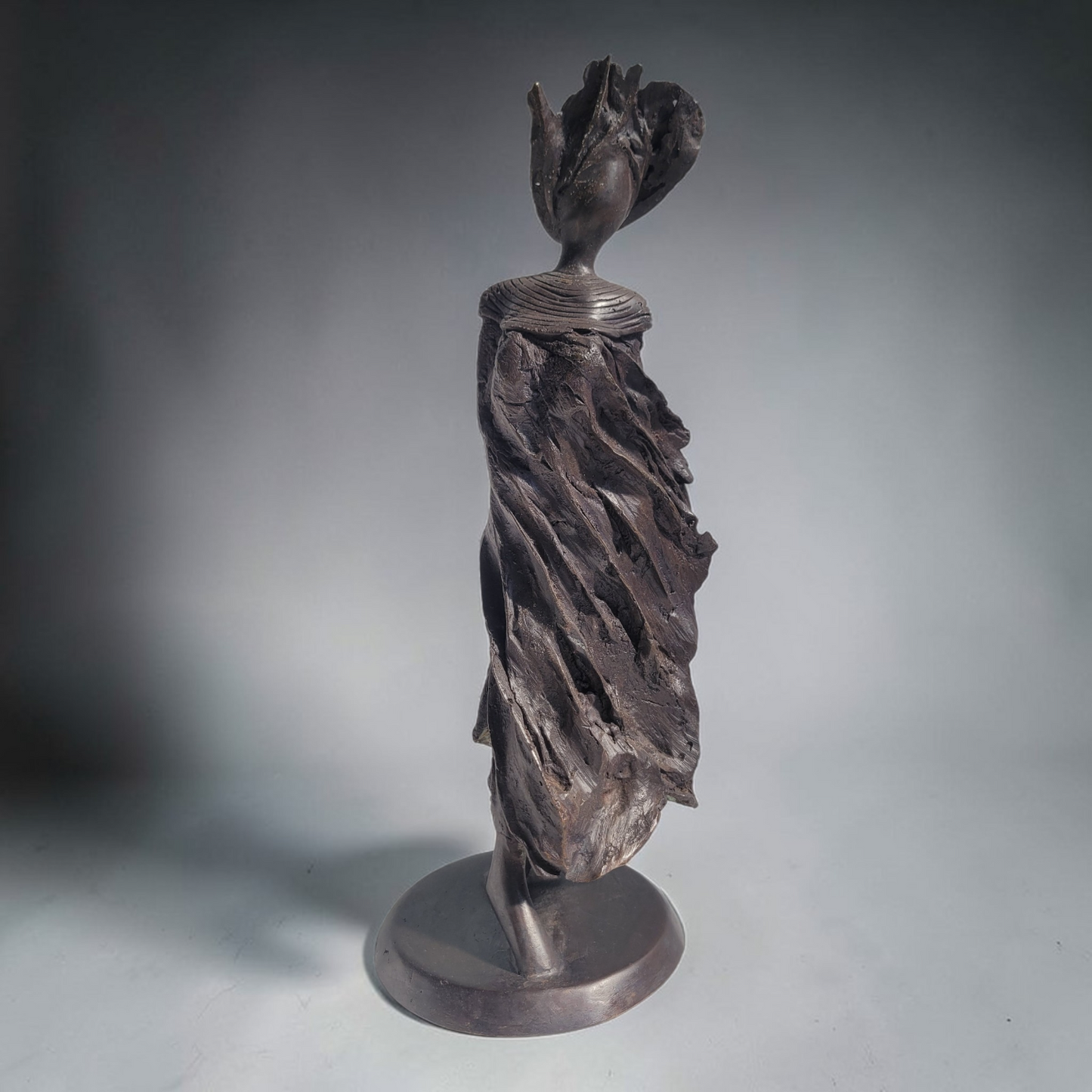 Bronze sculpture "Femme du Sahel" | by Patrice Balma | 36-40 cm 4 kg | Unique