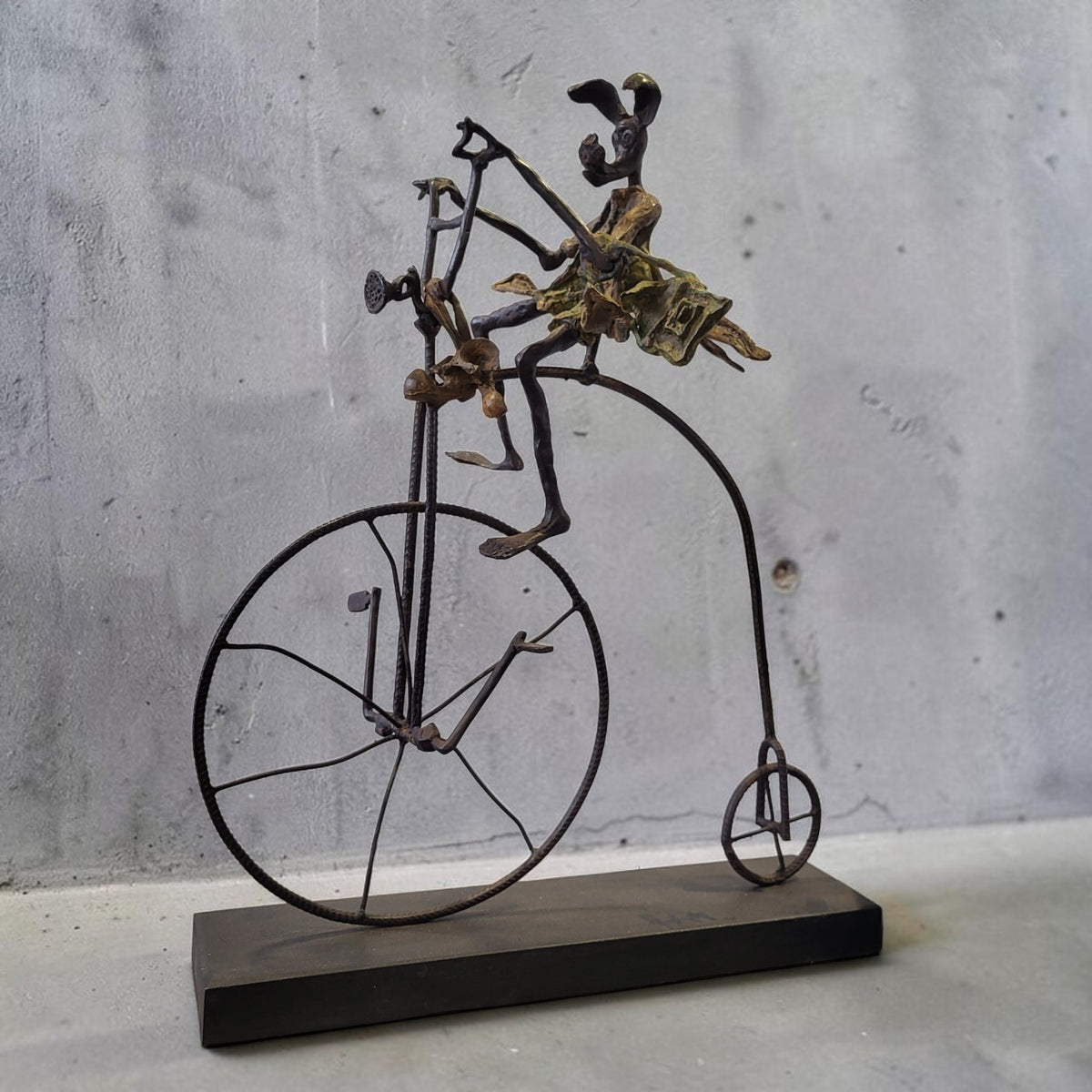 "En roue libre", by Boureima Ouedraogo, Bronze, 2026, Einzelstück