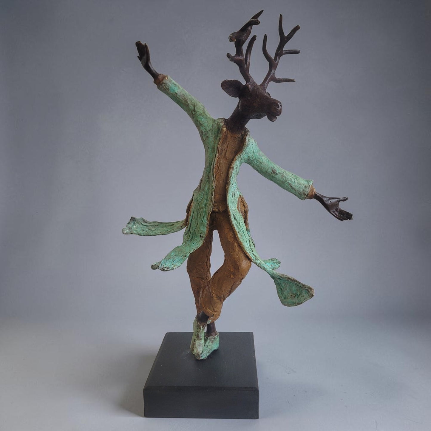 Bronze-Skulptur "L'esprit du cerf", by Boureima Ouedraogo, 37 cm, Bronze massiv, 2026