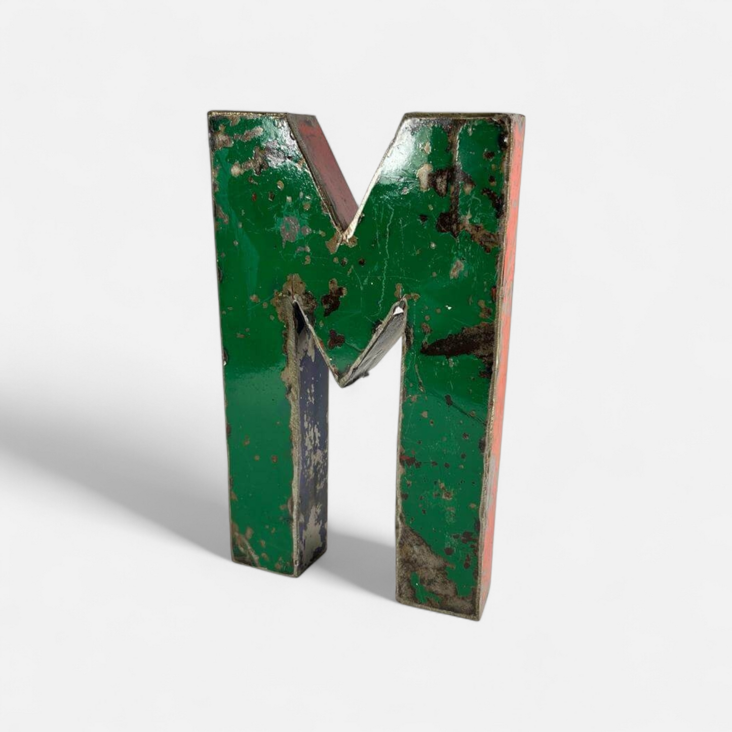 Lettre "M" en fûts de pétrole recyclés | 22 ou 50 cm | différentes couleurs