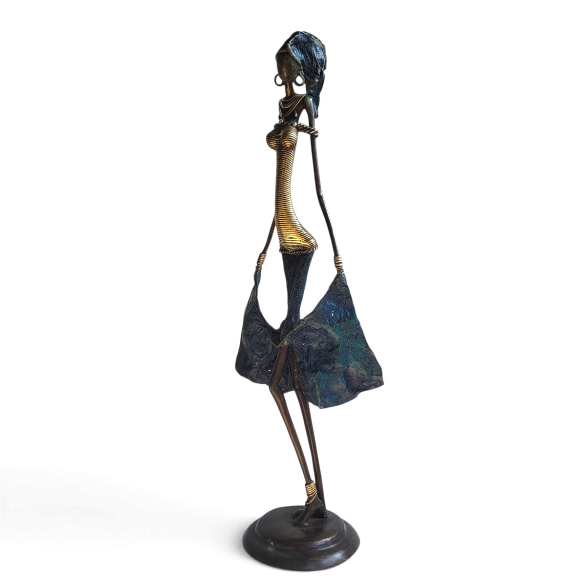 La dame en bleu et or | Bronze-Skulptur von Issouf Iboudou | 66 cm | 3,2 kg | Einzelstück