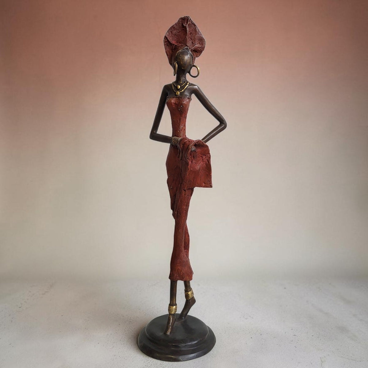 Bronze-Skulptur "Je pose donc je suis (I)" by Issouf B. | 55 cm | Einzelstücke
