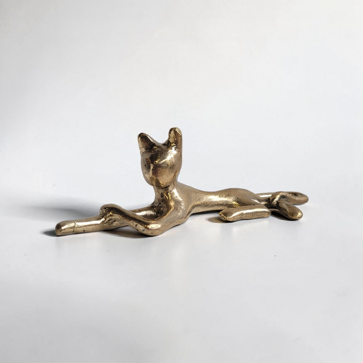 L'éveil et l'abandon | Bogen und Ruhe | by Souleymane (2026) | Katzen-Duo aus Bronze