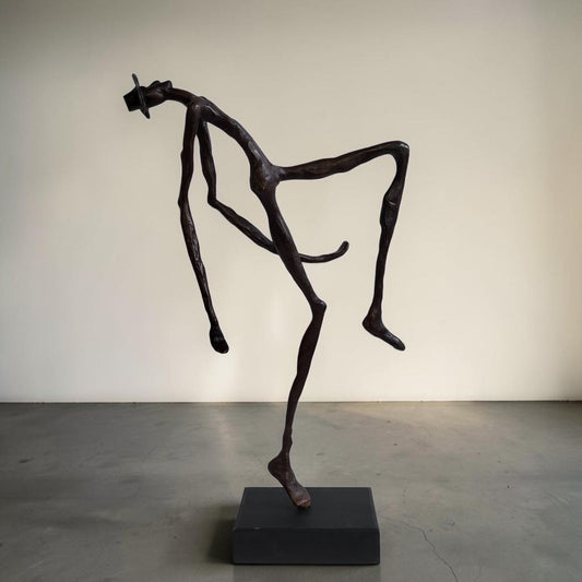 Bronze-Skulptur "Silly Walk", by Boureima Ouedraogo, 50 cm, Bronze massiv, 2026