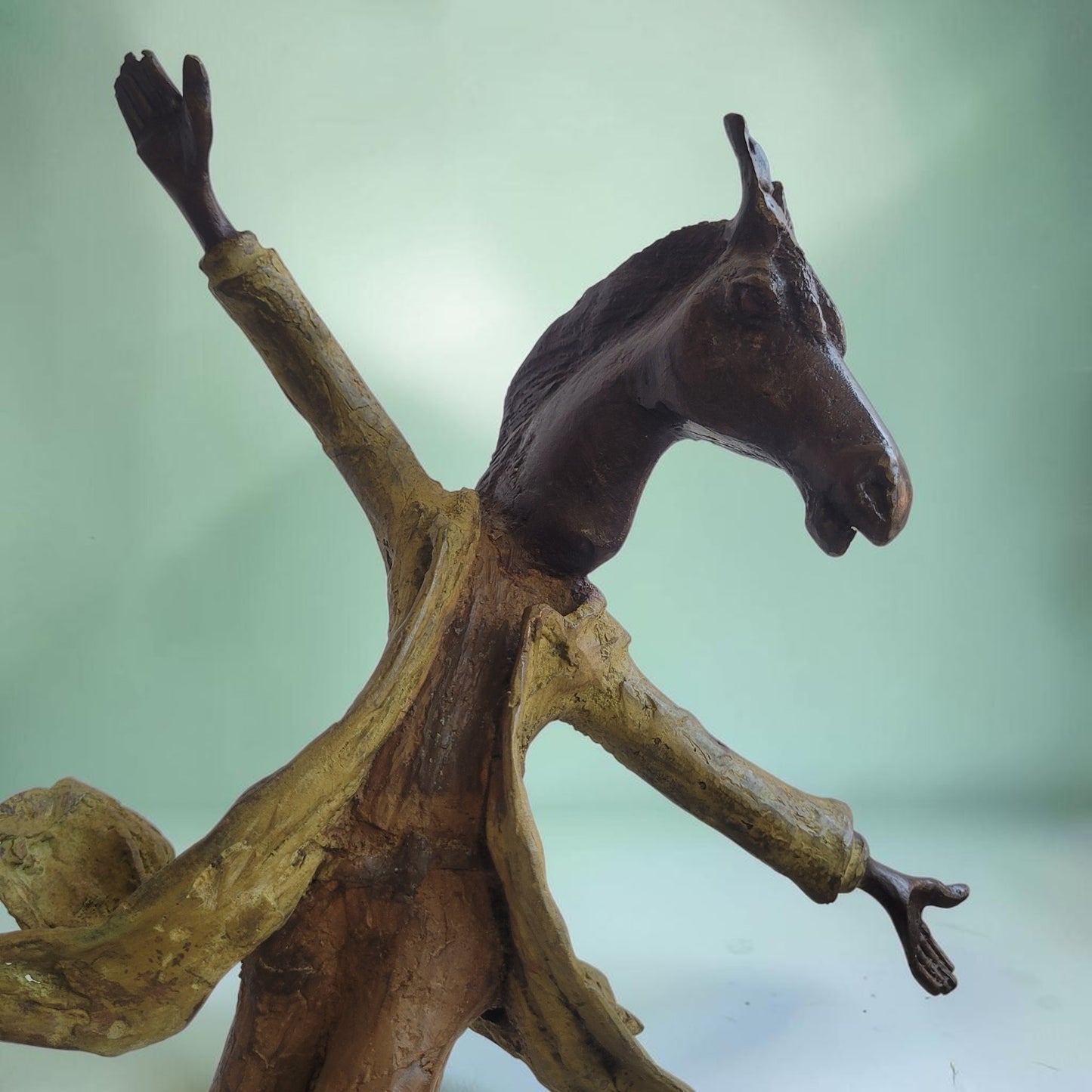 Bronze-Skulptur "Le cheval danseur", by Boureima Ouedraogo, 37 cm, Bronze massiv, 2026