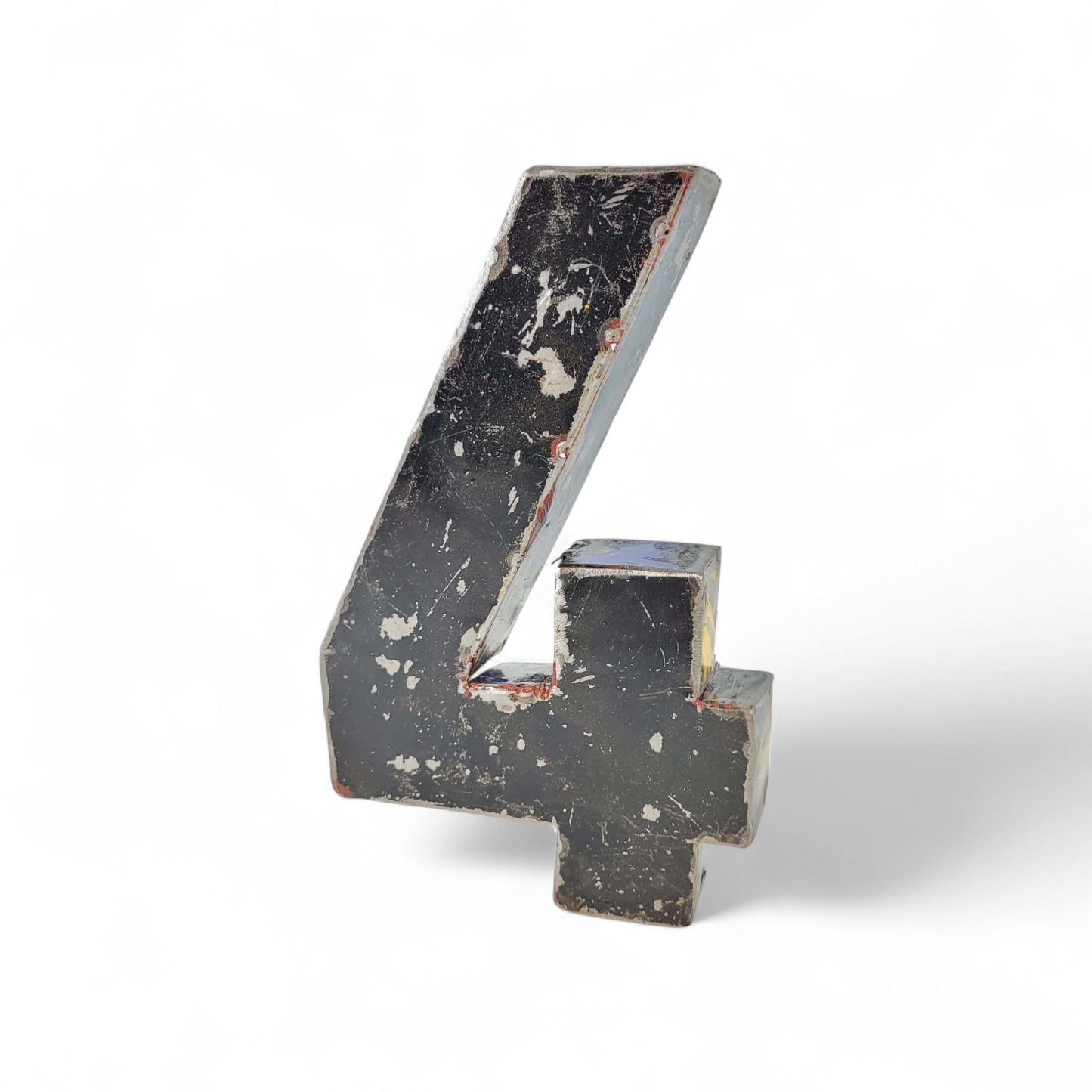 Chiffre "4" en barils de pétrole recyclés | 22 ou 50 cm | différentes couleurs