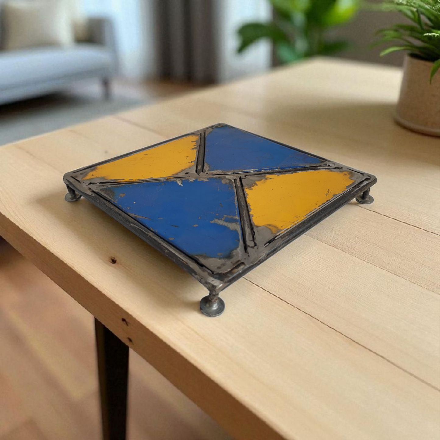 Dessous de plat "Mosaïque" by Petit Pascal | Upcycling de vieux fûts de pétrole