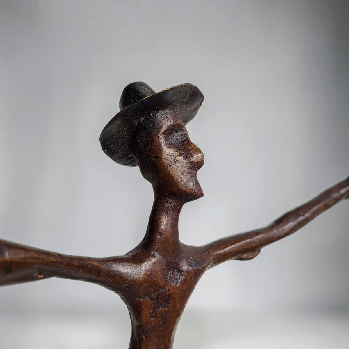 Bronze-Skulptur "Embrassez-moi", by Boureima Ouedraogo, 68 cm, Bronze massiv, 2026