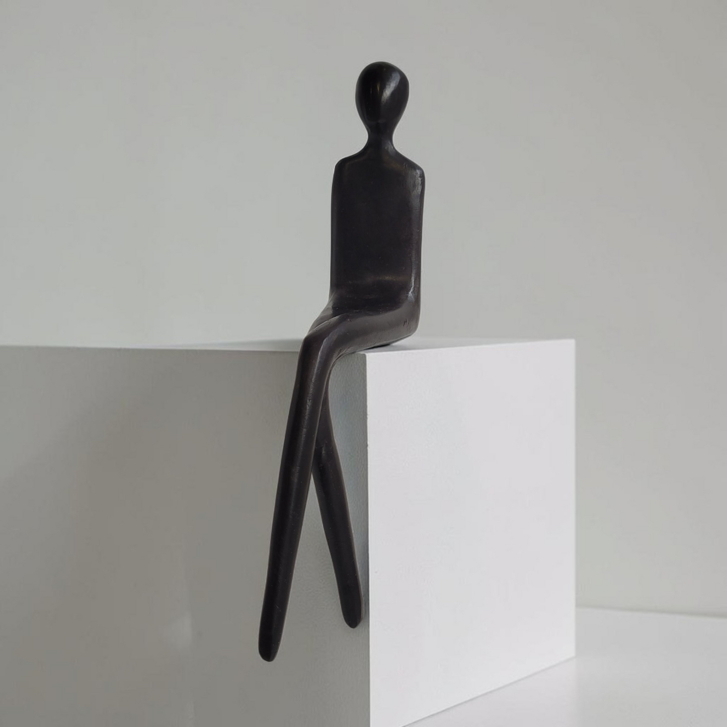 Bronze-Skulptur "La silhouette assise", by Boureima Ouedraogo, Bronze massiv, 2026