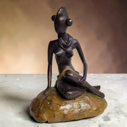 Bronze-Skulptur "Sirène du Rocher", by Boureima Ouedraogo, Bronze massiv, 2026