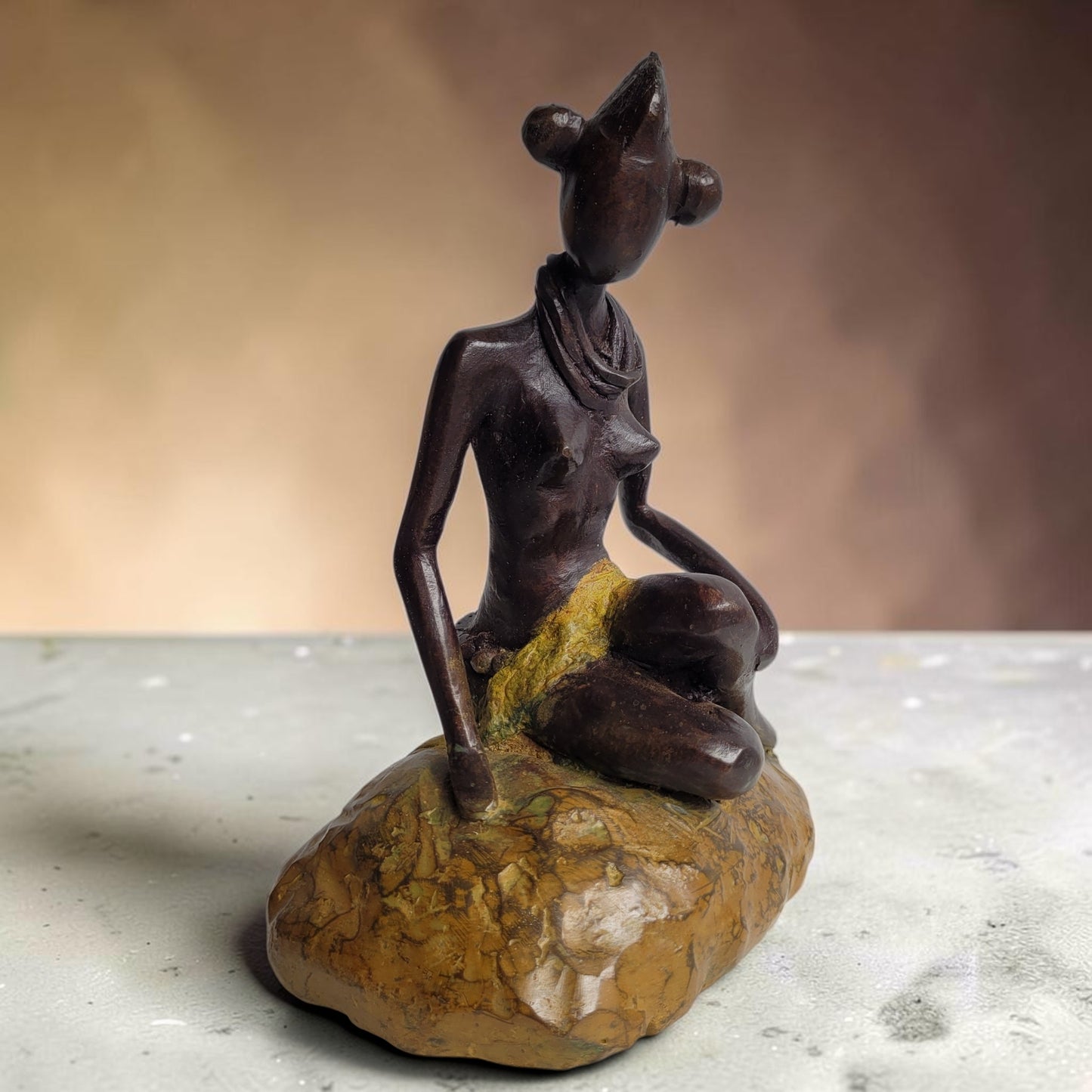 Bronze-Skulptur "Sirène du Rocher", by Boureima Ouedraogo, Bronze massiv, 2026