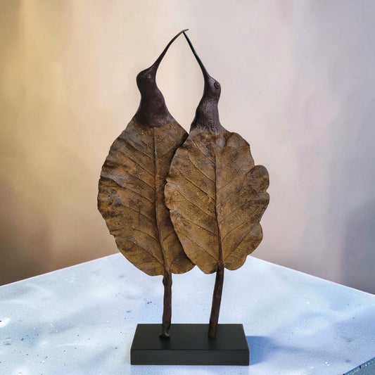 Bronze-Skulptur "Les oiseaux au grand feuillage" von Boureima Ouedraogo, 2026, Brown