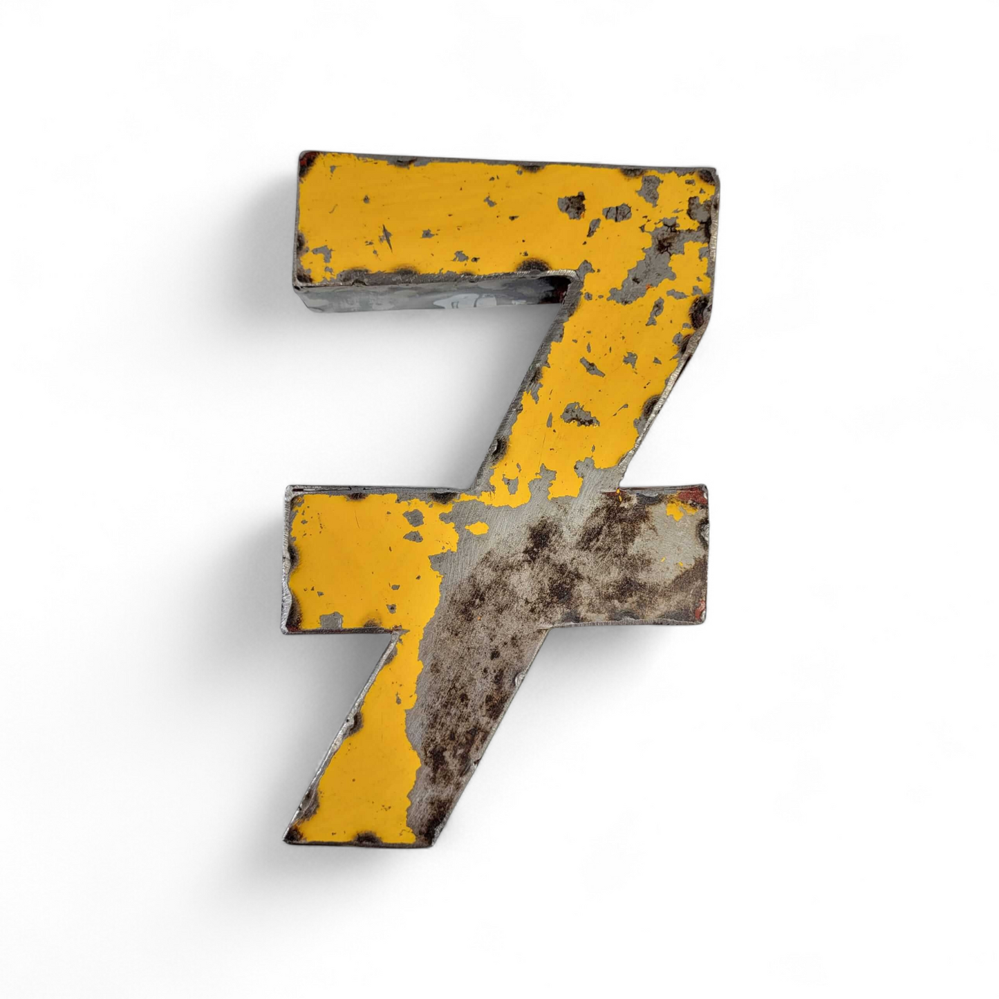 Chiffre "7" en barils de pétrole recyclés | 22 ou 50 cm | différentes couleurs