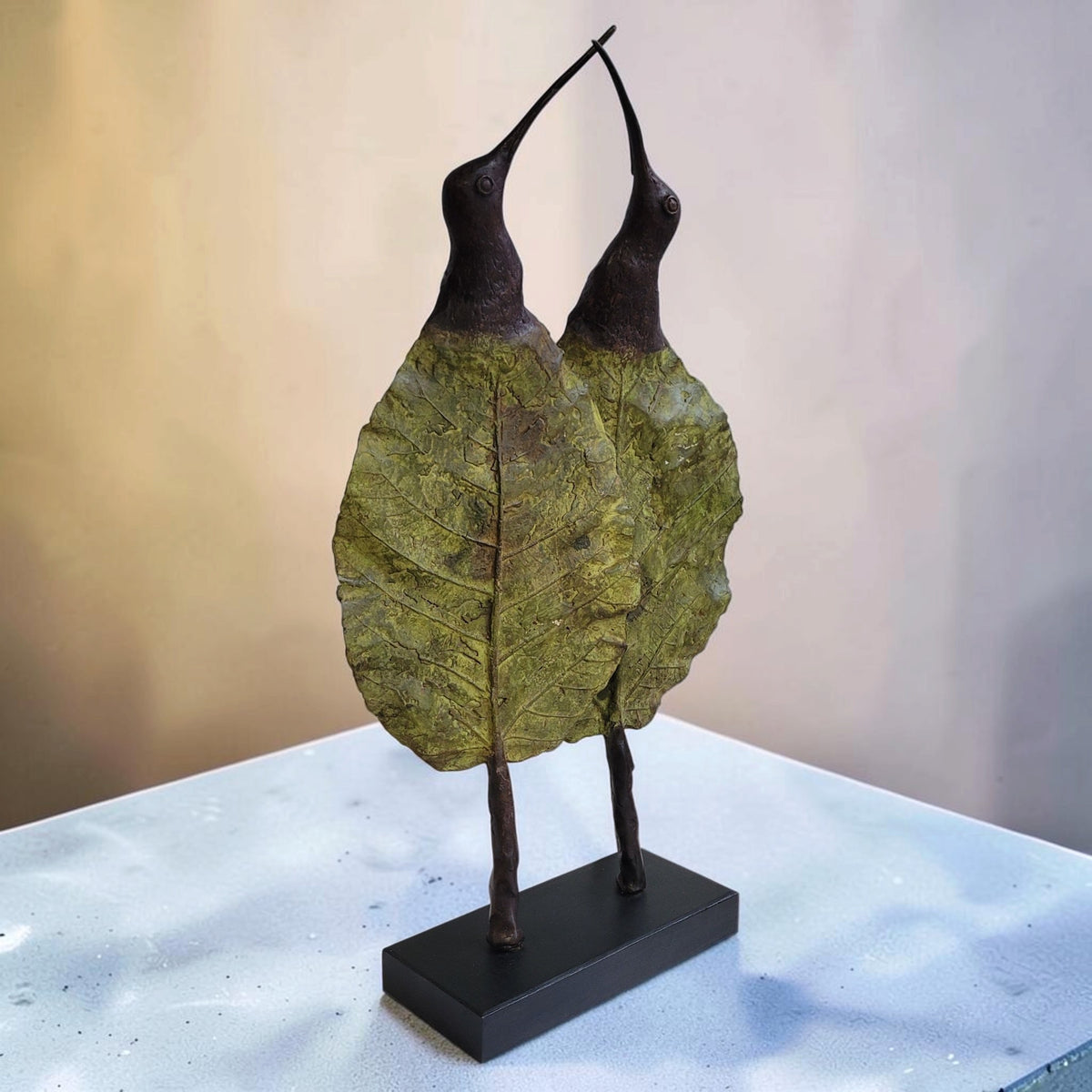 Bronze-Skulptur "Les oiseaux au grand feuillage" von Boureima Ouedraogo, 2026, Green