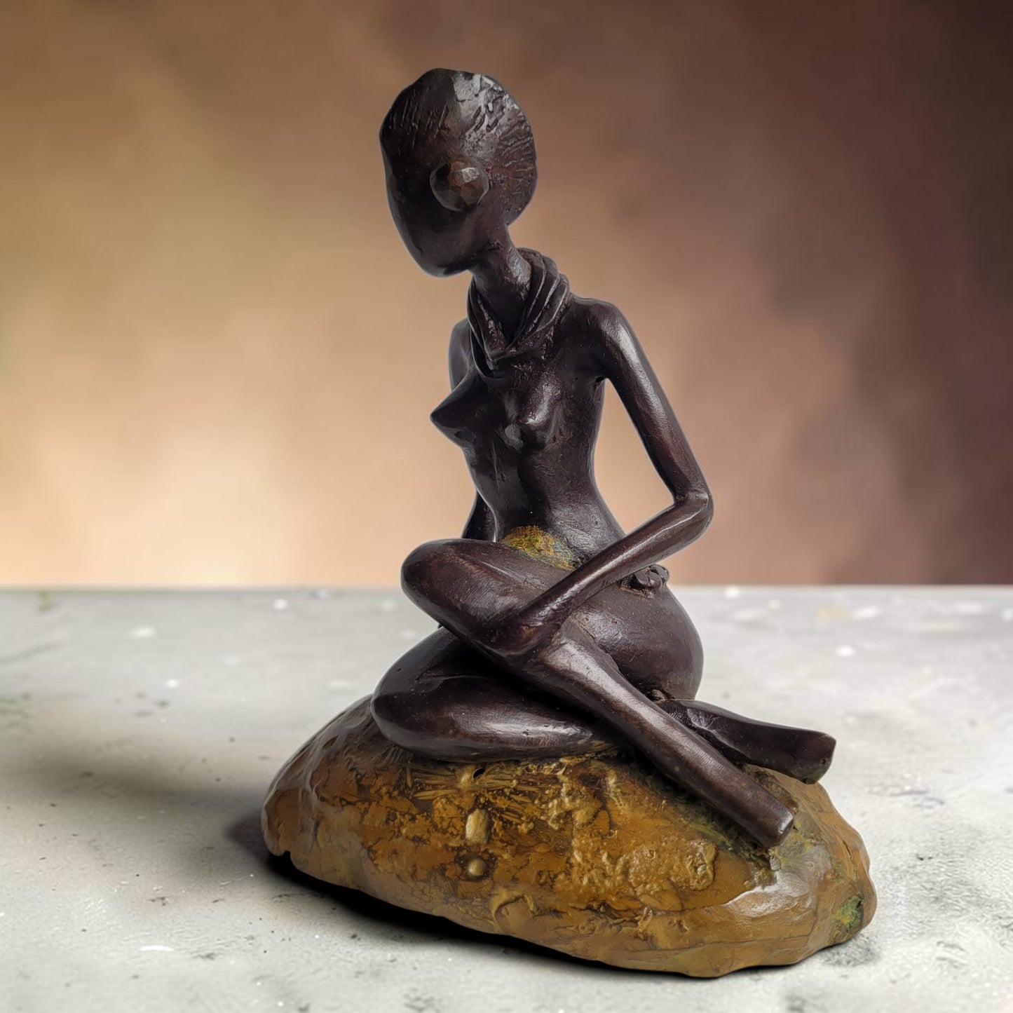 Bronze-Skulptur "Sirène du Rocher", by Boureima Ouedraogo, Bronze massiv, 2026