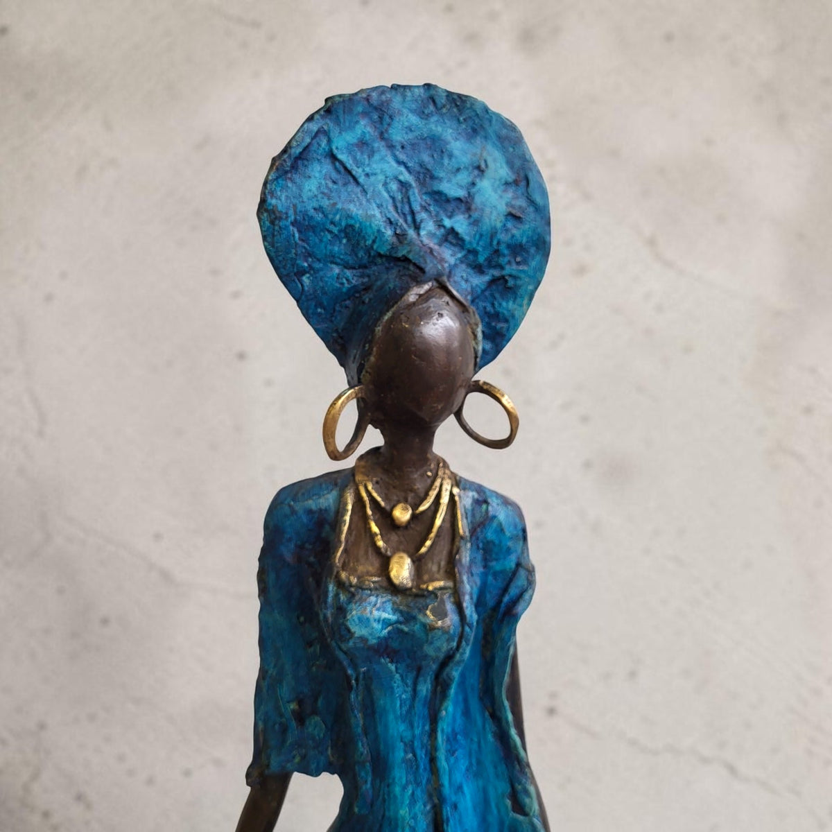 Bronze-Skulptur "Je pose donc je suis (II)" by Issouf B. | 55 cm | Einzelstücke