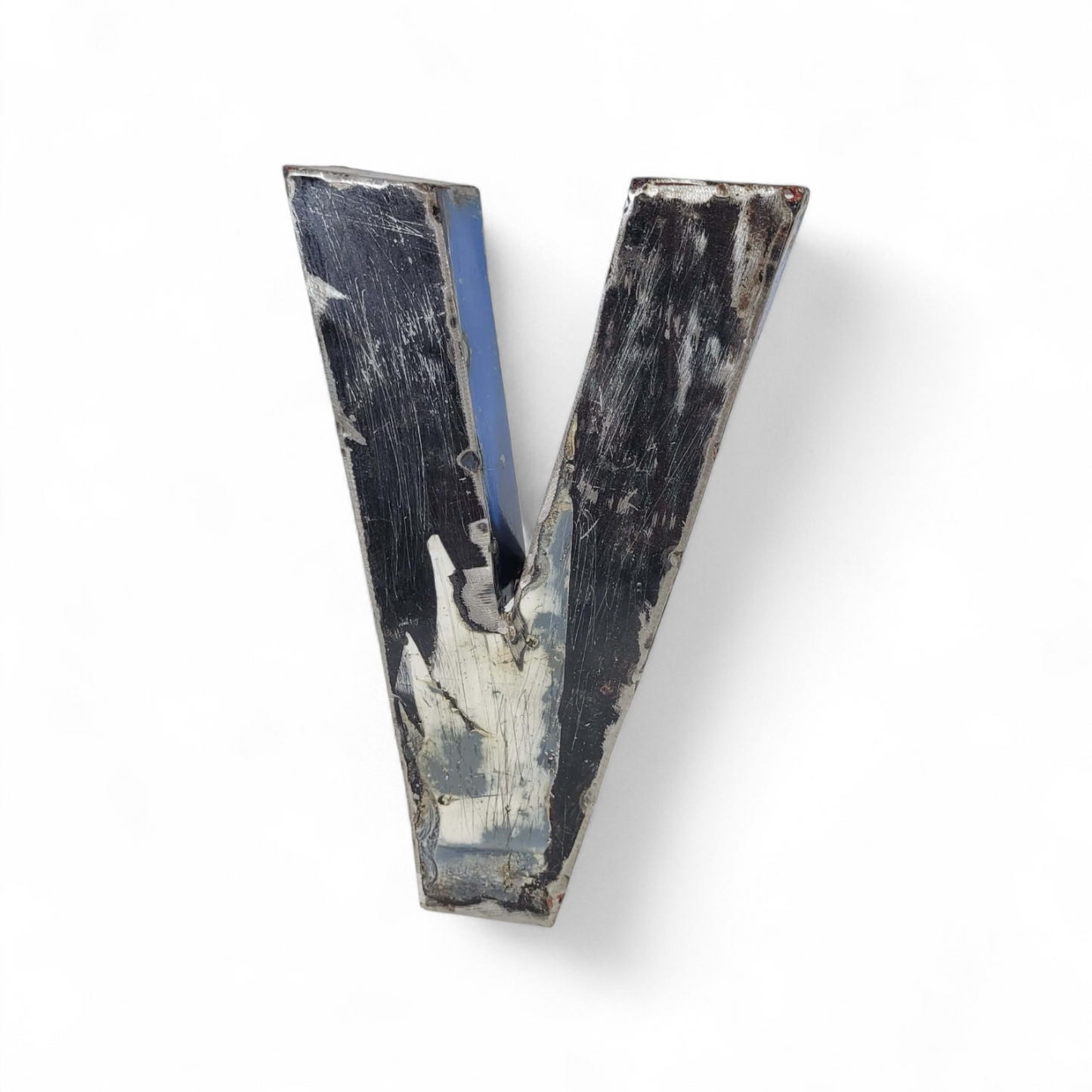 Lettre "V" en fûts de pétrole recyclés | 22 ou 50 cm | différentes couleurs