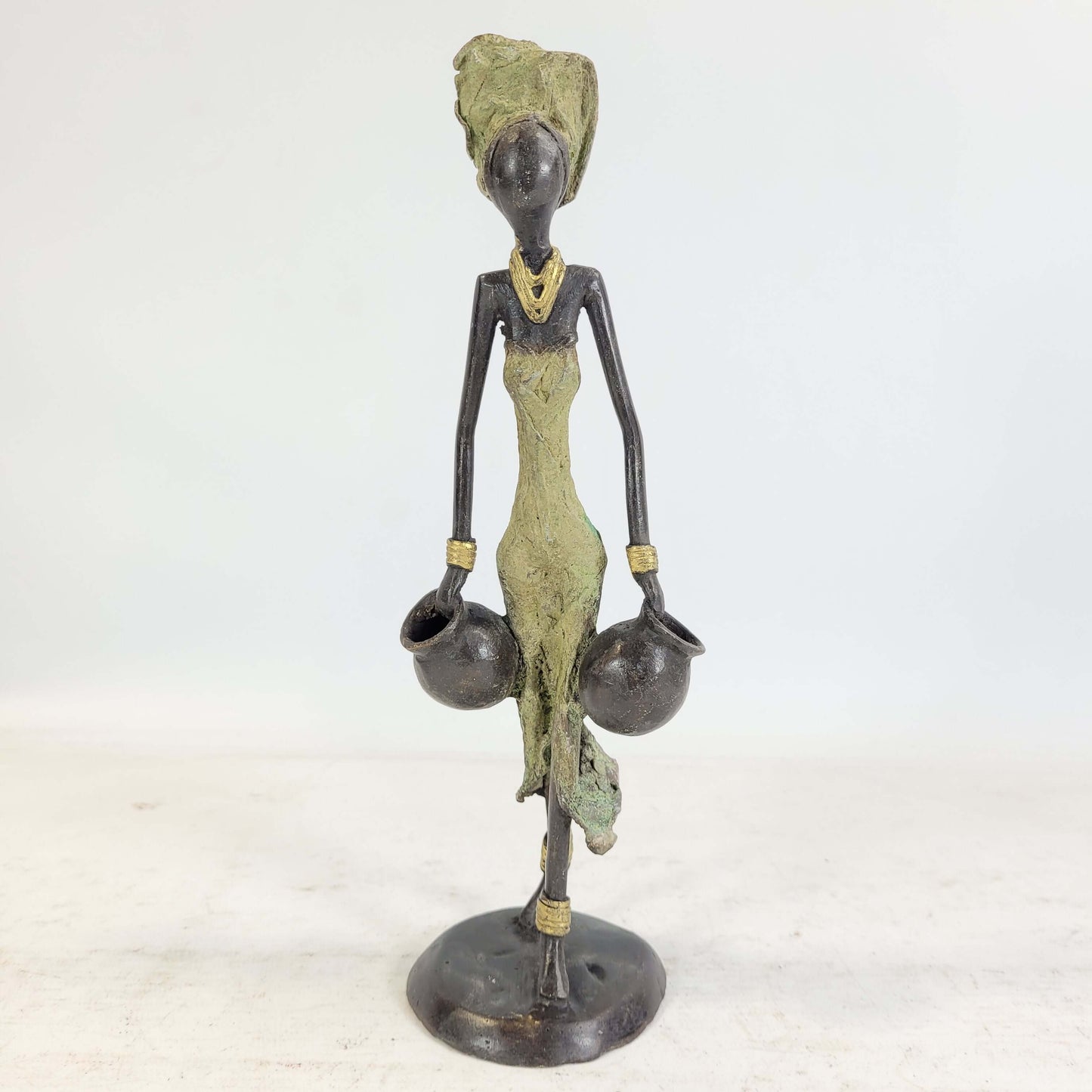 Bronze-Skulptur "Frau mit Amphoren" by Issouf | 15 cm