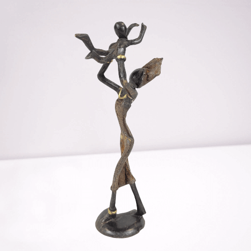 "Baby in the air" | sculpture en bronze by Adama Ouedraogo | 16 cm