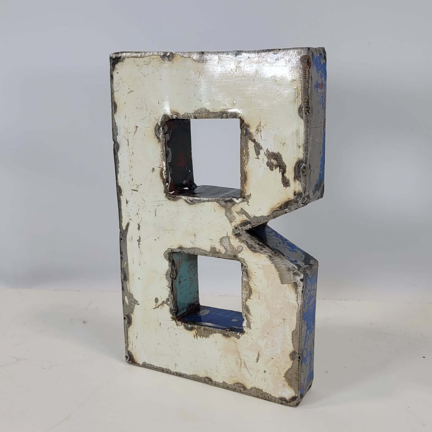 Buchstabe "B" aus recycelten Ölfässern | 22 oder 50 cm | verschiedene Farben