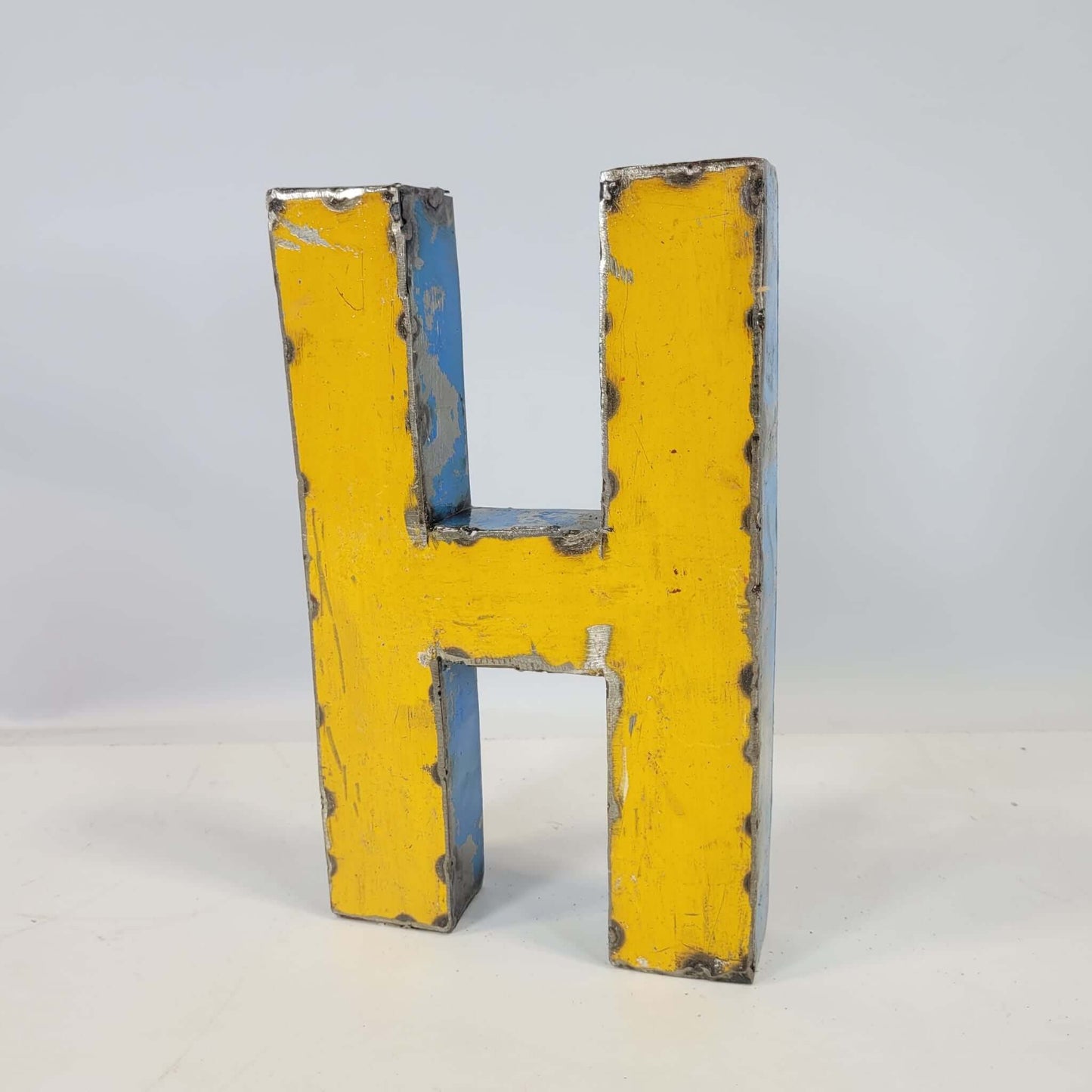 Buchstabe "H" aus recycelten Ölfässern | 22 oder 50 cm | verschiedene Farben